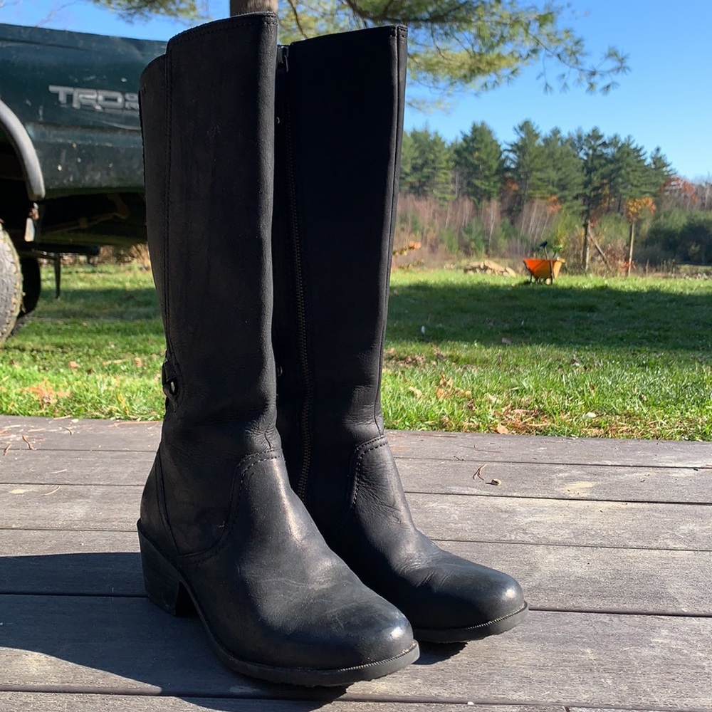 teva boots